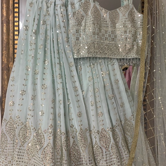 Stylish lenghas in stock - Picture 2 of 4